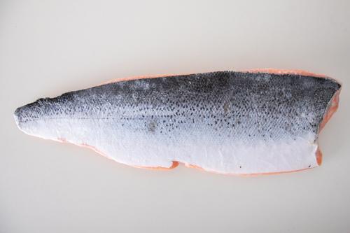 Łosoś bio - filet (1,5 - 3 kg) - IQF - TRYM D - pochodzenie Wyspy Owcze