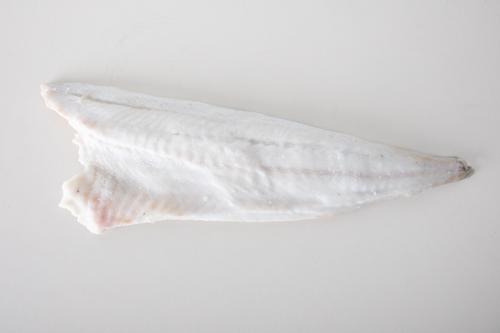 Dorsz czarny ze skórą - filet (400-800 g)